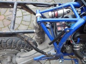 Anpassungsarbeit am BMW GS 2-Ventil Rahmenheck Modifizierung am BMW GS Rahmenheck