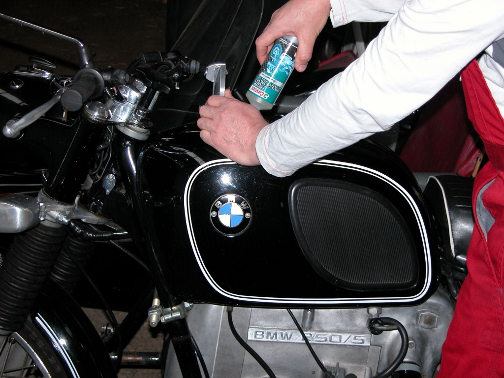 0.570.744-3_CASTROL_Kraftstoffzusatz_SWT-SPORTS