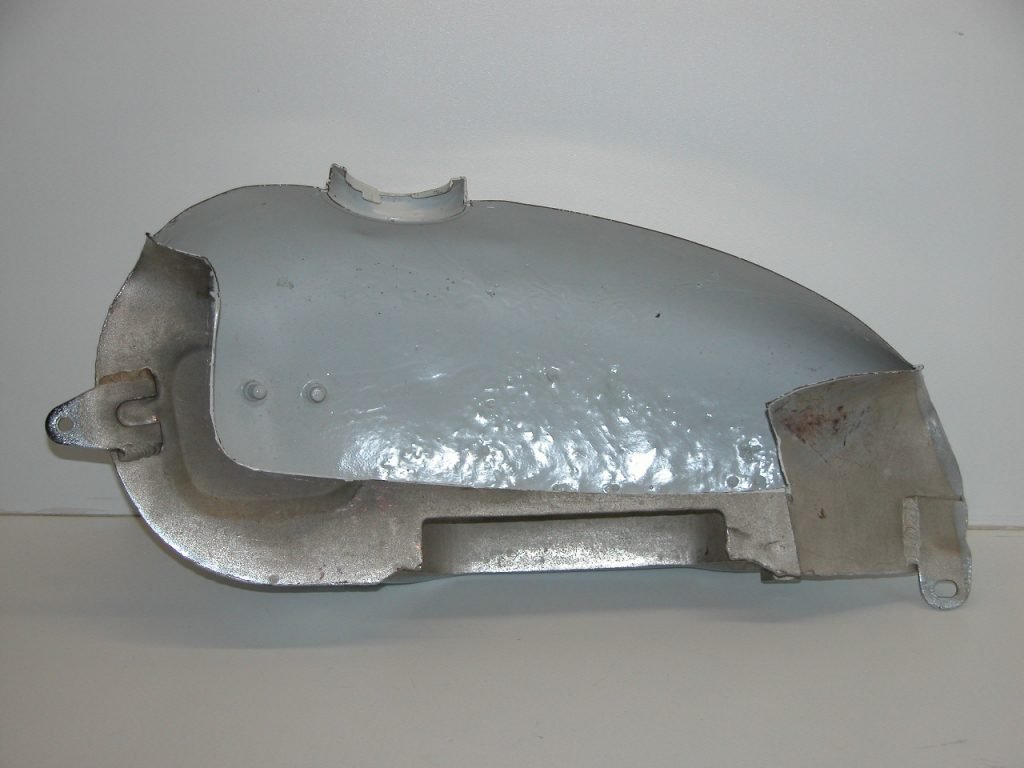 Der Rost wurde entfernt und der Tank innen mit KREEM versiegelt