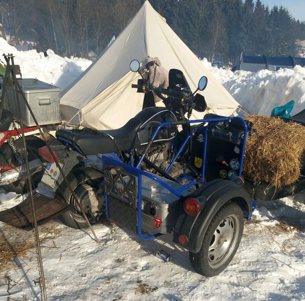Elefantentreffen mit R 100 R Gespann