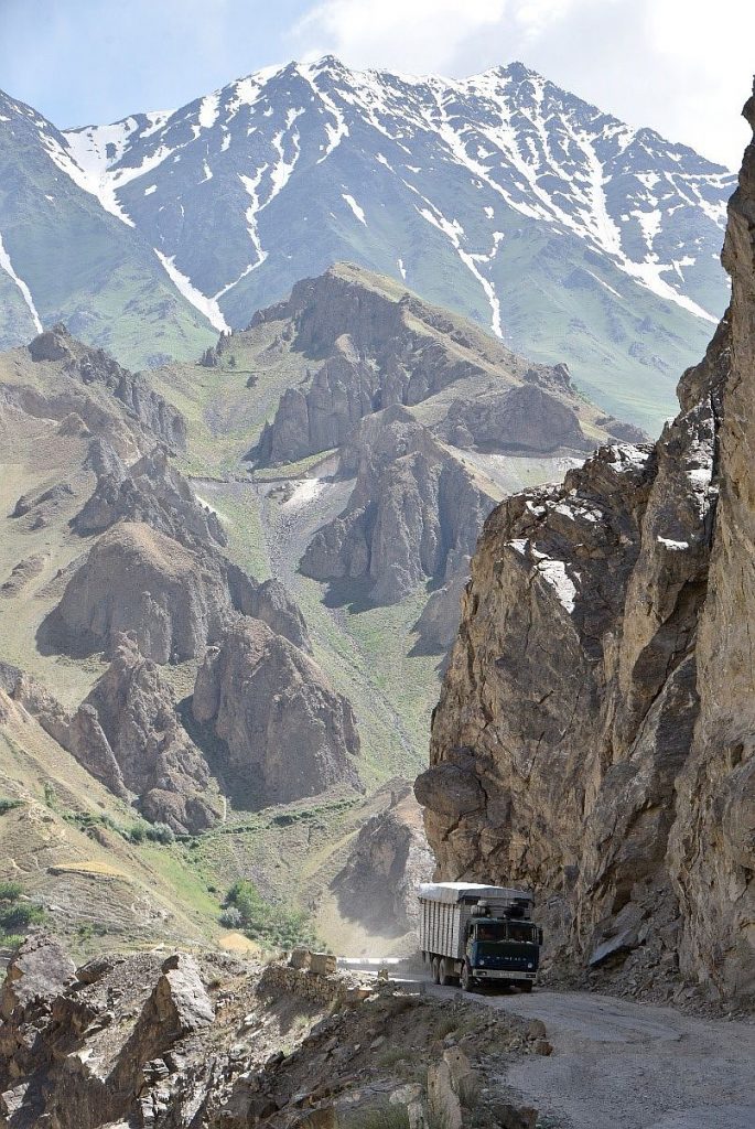 Eine spannende Fahrt auf dem Pamir Highway mit den Boxern