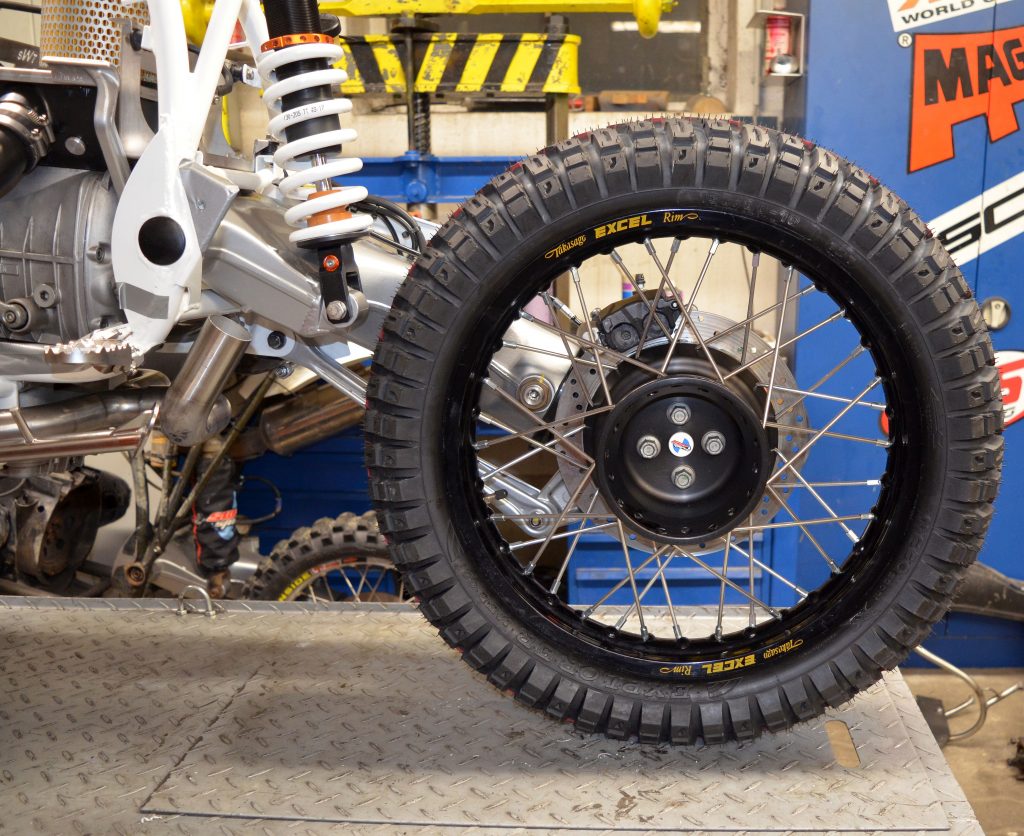 Hinterrad mit 18"  in 1100 GS Schwinge